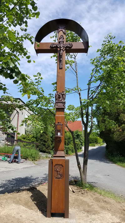 Renovace kříže